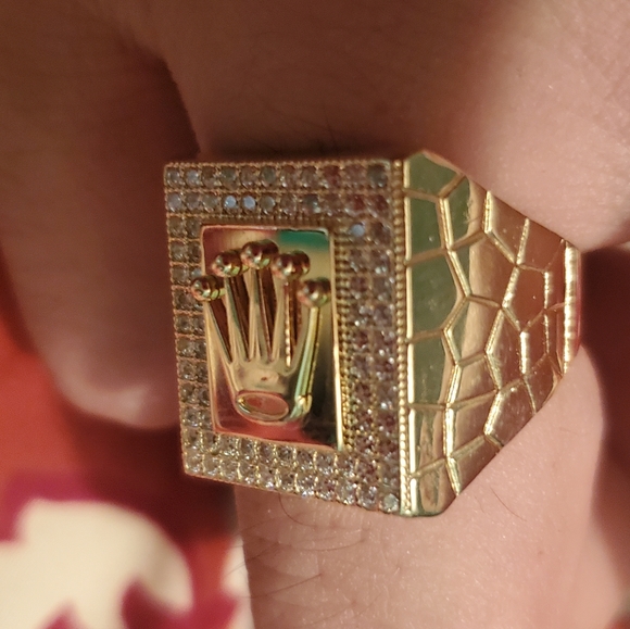 My 14k gold Rolex ring - Picture 5 of 5